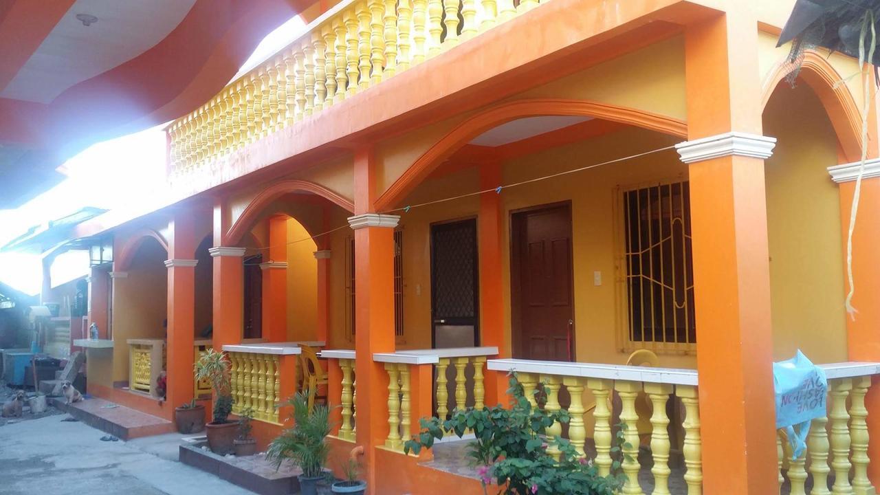 Queen Of Isle Cottages And Restaurant 푸에르토갈레라 외부 사진