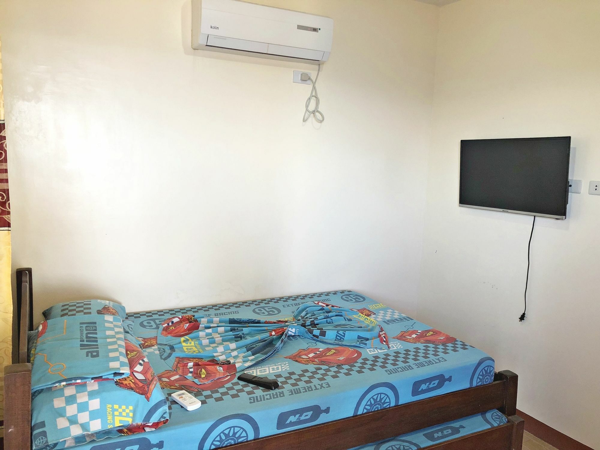 Queen Of Isle Cottages And Restaurant 푸에르토갈레라 외부 사진