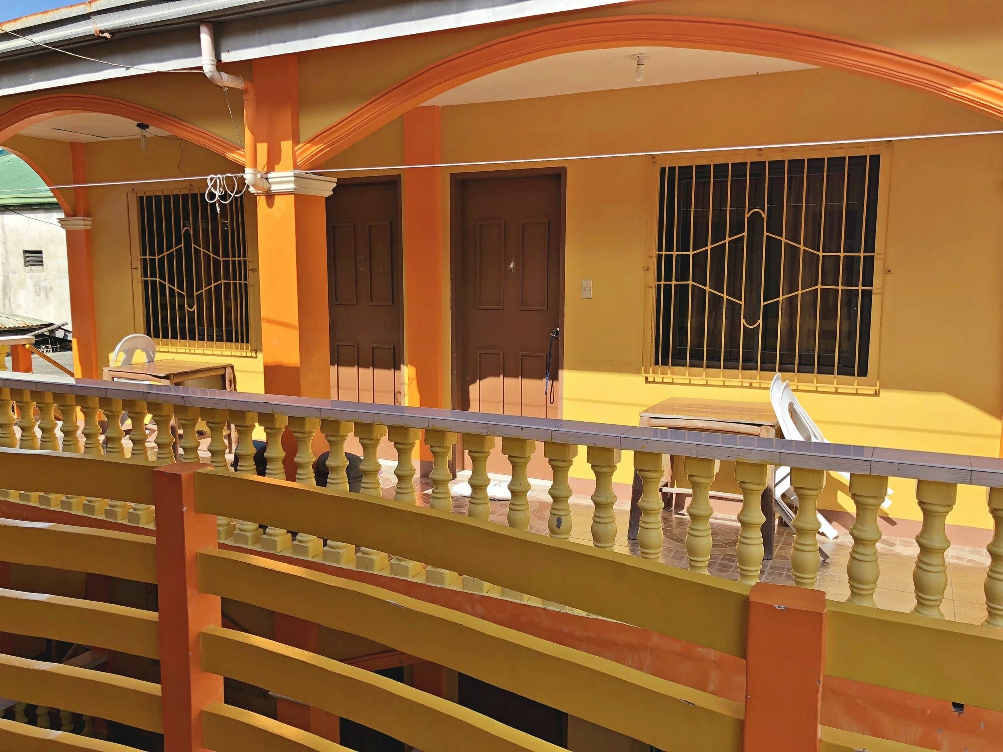 Queen Of Isle Cottages And Restaurant 푸에르토갈레라 외부 사진
